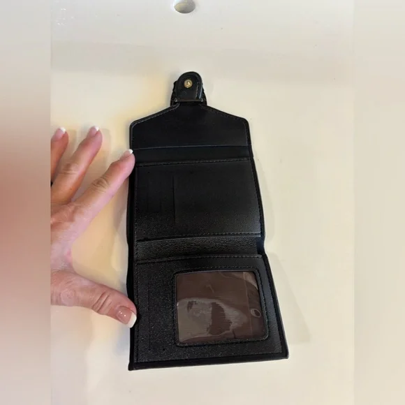 Green Vegan  Women's Wallet - Picture 4 of 6